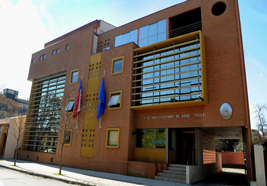 ¡Ay no! Les duelen mis pies de caminando en El centro.