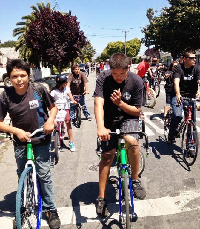 Burrito-Ride-5-19-13-Salinas-here-boys-at-the-lead